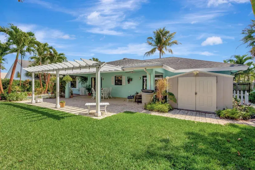 Picture of 142 Queens Lane, Royal Palm Beach FL 33411
