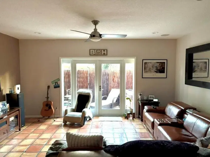 Picture of 610 SE 14Th Court 6, Fort Lauderdale FL 33316