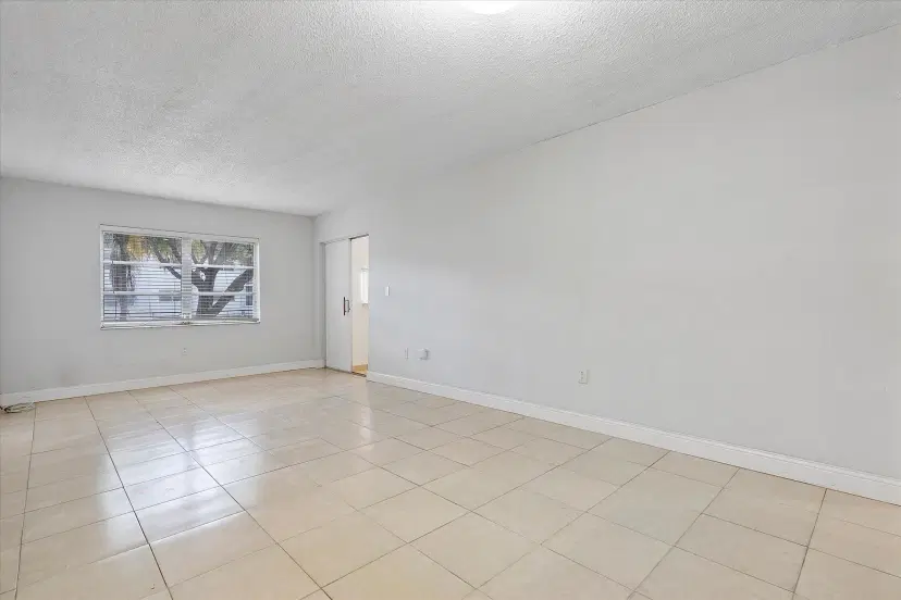 Picture of 6503 Winfield Blvd 119D, Margate FL 33063