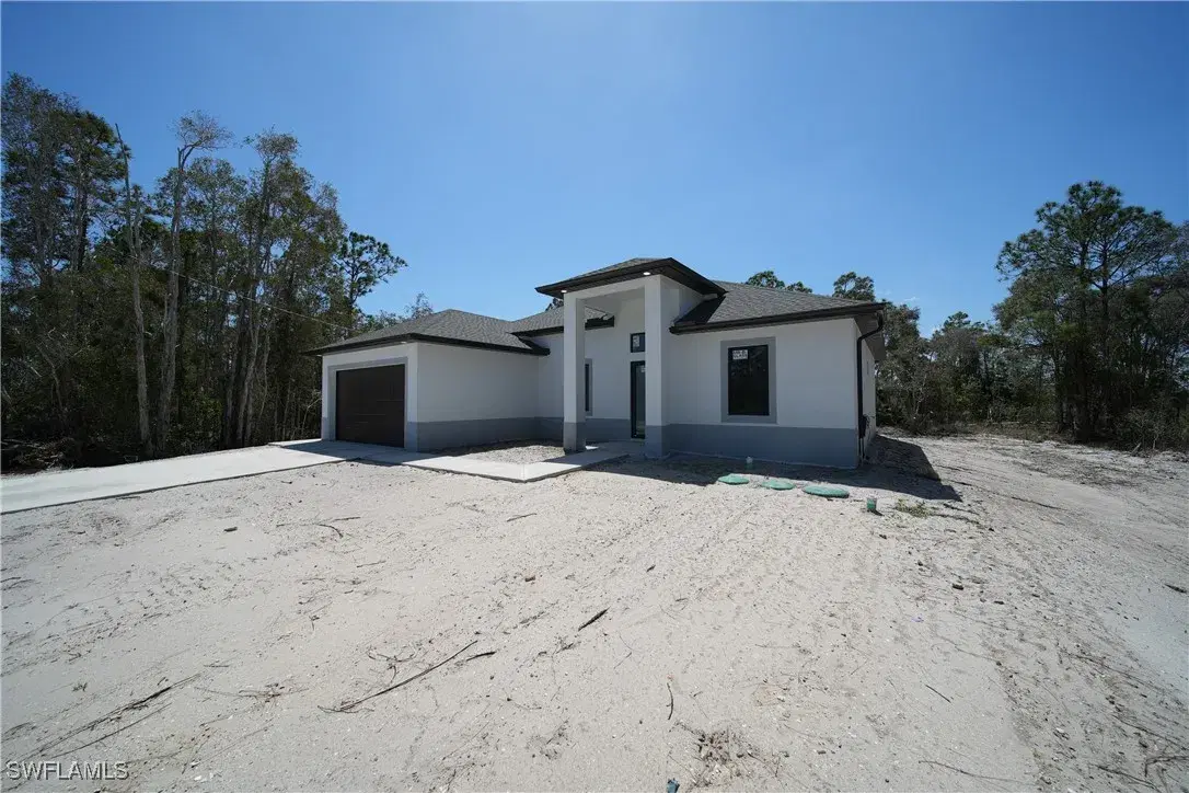 Picture of 712 Goldwyn Ave S, Lehigh Acres, FL 33974