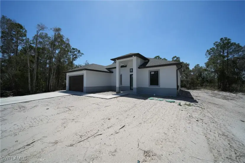 Picture of 712 Goldwyn Ave S, Lehigh Acres FL 33974