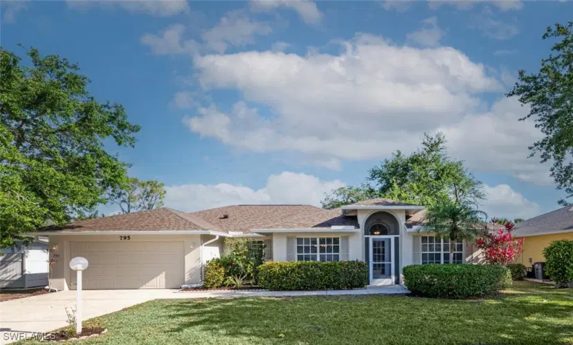 Picture of 795 Charlemagne Blvd, Naples FL 34112