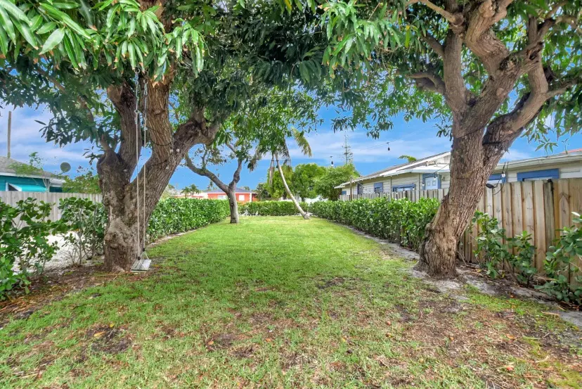 Picture of 619 N M Street, Lake Worth Beach FL 33460