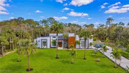 Picture of 390 3Rd St Nw, Naples, FL 34120