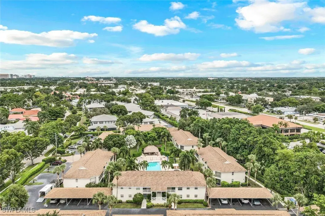 Picture of 3200 Binnacle Dr B4, Naples, FL 34103