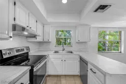 Picture of 3200 Binnacle Dr B4, Naples, FL 34103