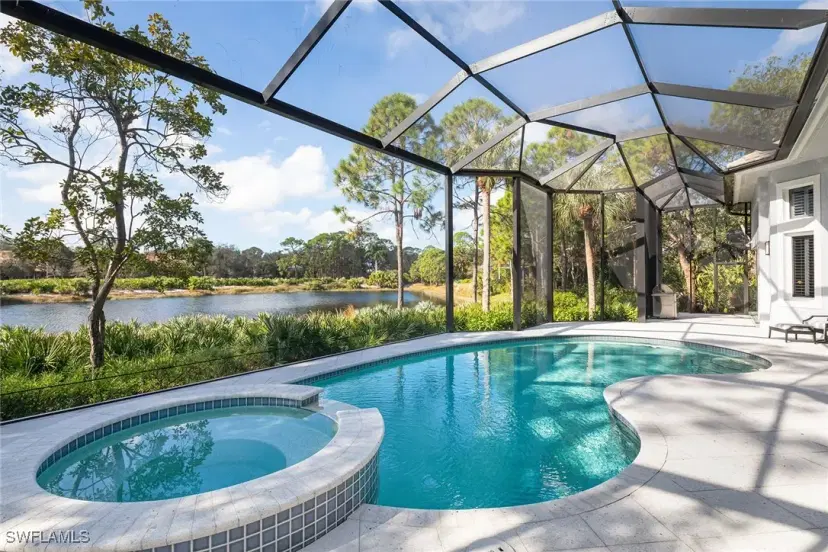 Picture of 948 Barcarmil Way, Naples FL 34110