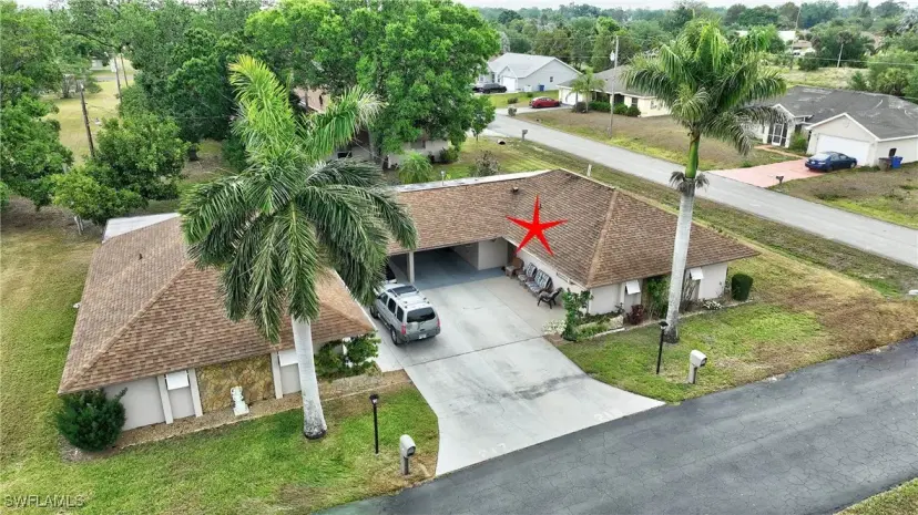 Picture of 219 Oaklawn Ct, Lehigh Acres FL 33936