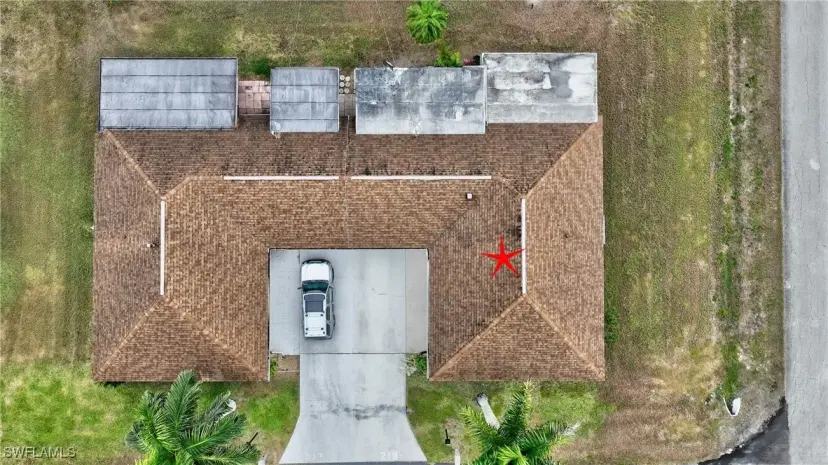 Picture of 219 Oaklawn Ct, Lehigh Acres FL 33936