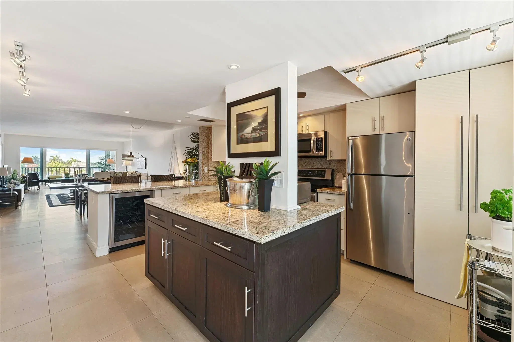 Picture of 615 N Riverside Dr 405, Pompano Beach, FL 33062