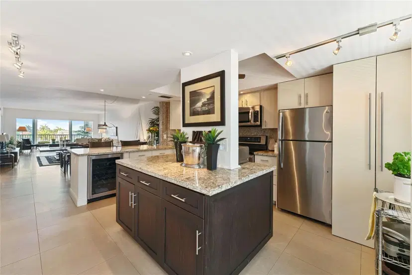 Picture of 615 N Riverside Dr 405, Pompano Beach FL 33062