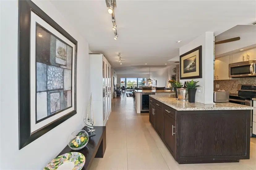 Picture of 615 N Riverside Dr 405, Pompano Beach FL 33062