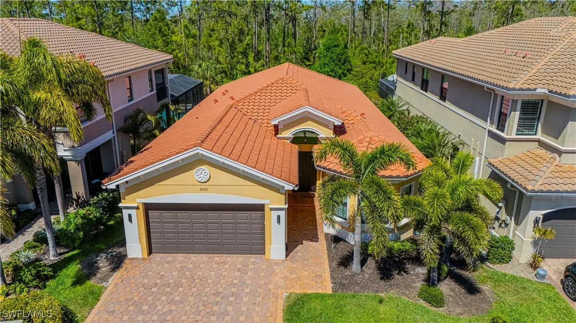 Picture of 3355 Pacific Dr, Naples, FL 34119
