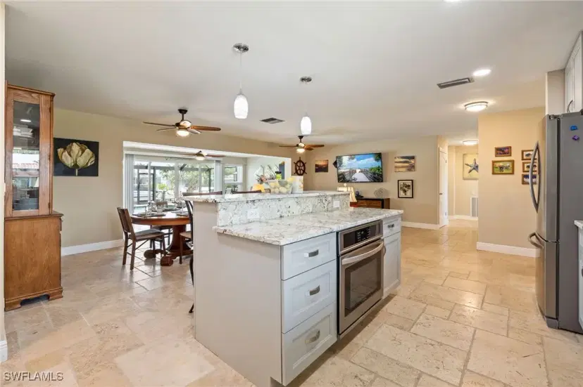 Picture of 1713 SE 39Th St, Cape Coral FL 33904