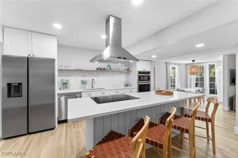 Picture of 4980 Palmetto Ct, Naples FL 34112
