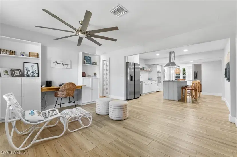 Picture of 4980 Palmetto Ct, Naples FL 34112