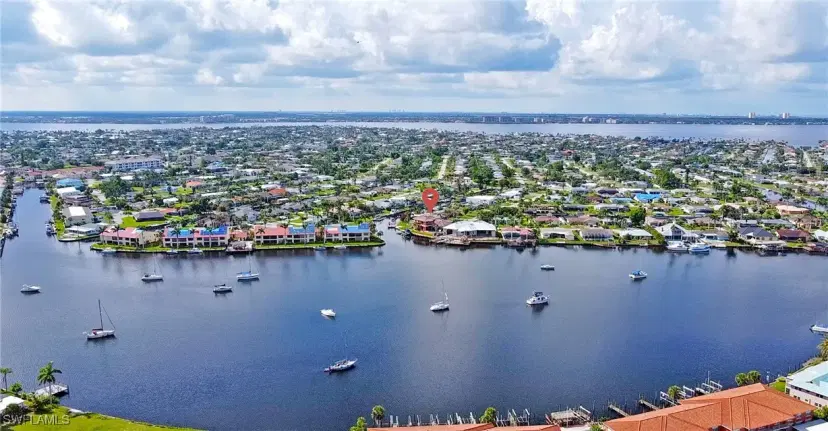 Picture of 447 Avalon Dr, Cape Coral FL 33904