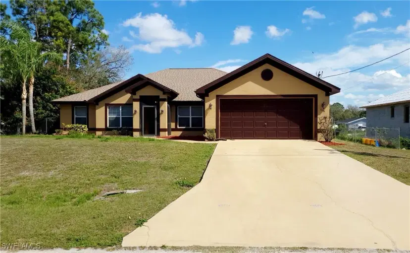 Picture of 506 Desoto Ave, Lehigh Acres FL 33972