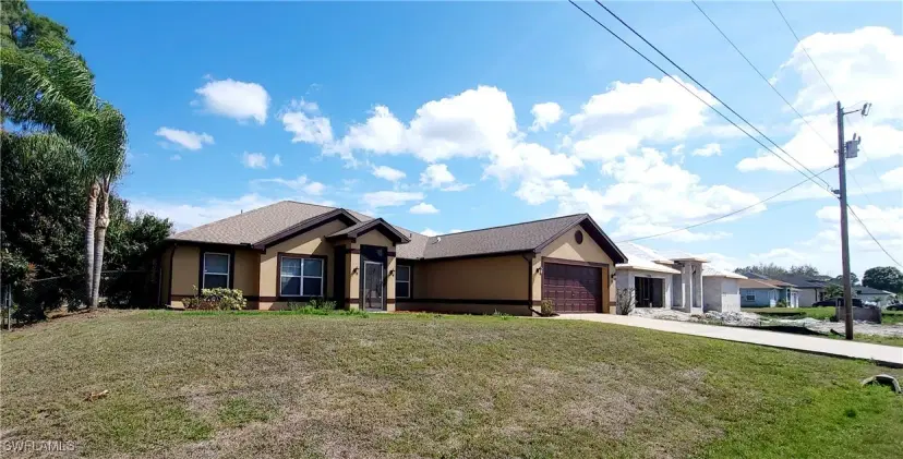 Picture of 506 Desoto Ave, Lehigh Acres FL 33972