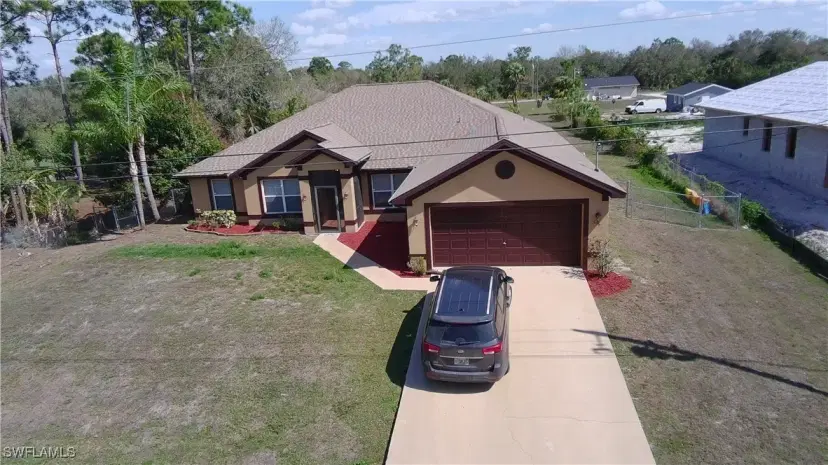 Picture of 506 Desoto Ave, Lehigh Acres FL 33972