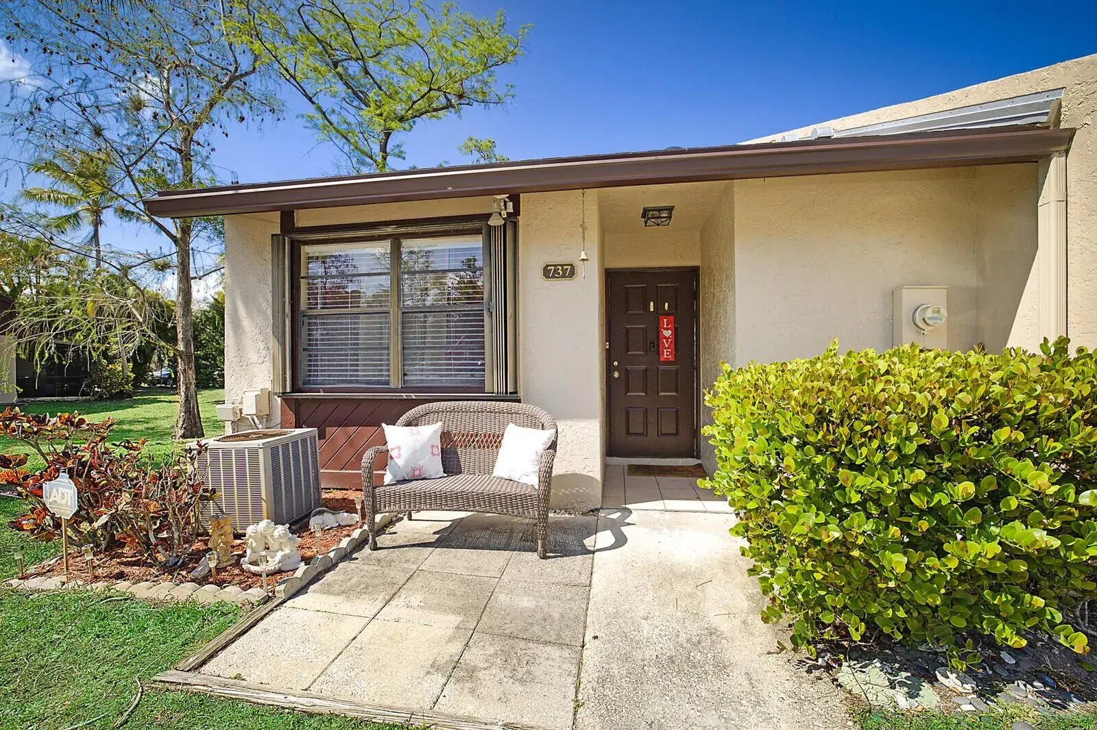 Picture of 737 NW 47Th Street, Deerfield Beach, FL 33064