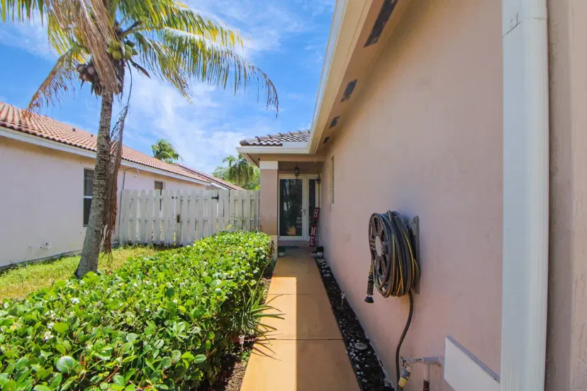Picture of 16420 NW 22Nd St, Pembroke Pines FL 33028