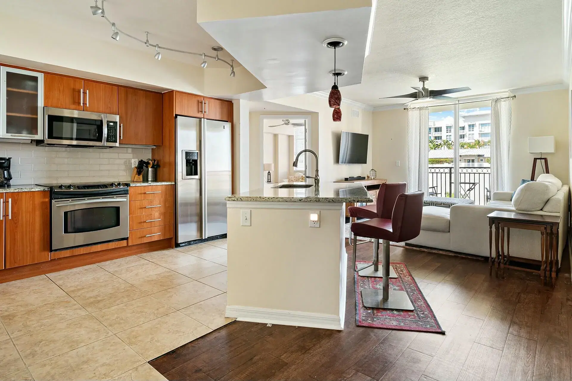 Picture of 600 S Dixie Highway 723, West Palm Beach, FL 33401