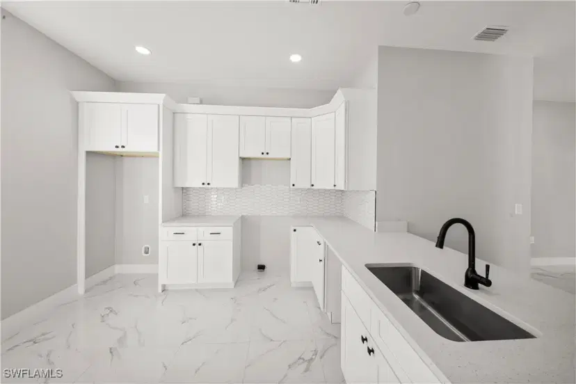 Picture of 1034 Green Field St, Lehigh Acres FL 33974
