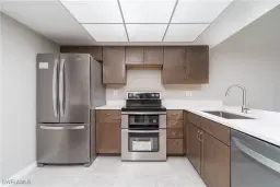 Picture of 15600 Crystal Lake Dr 101, North Fort Myers, FL 33917