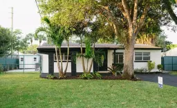 Picture of 4256 S Mary Circle, Palm Beach Gardens, FL 33410