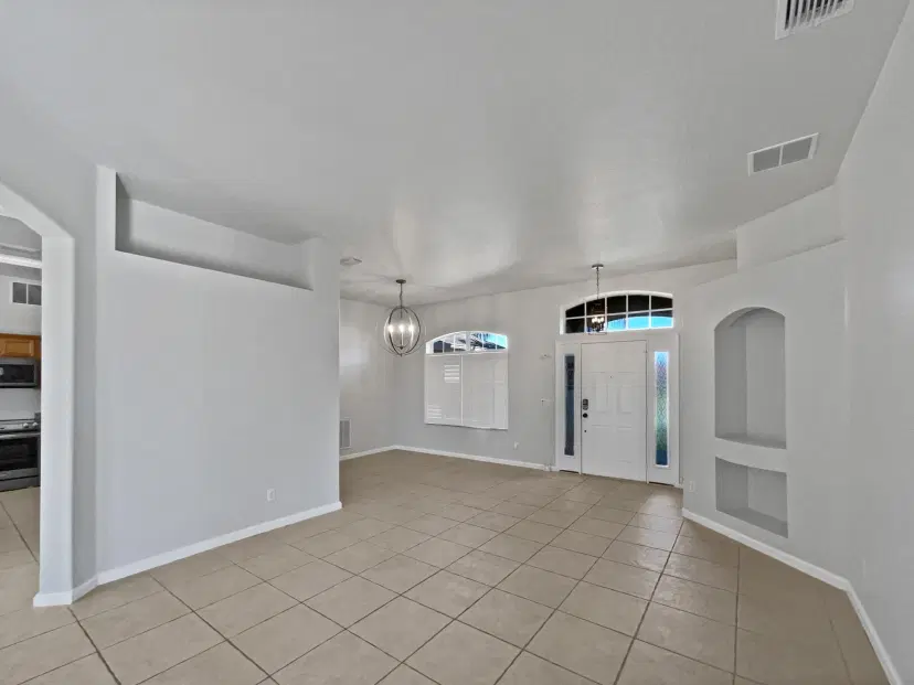 Picture of 672 SE Sweetbay Avenue, Port St Lucie FL 34983