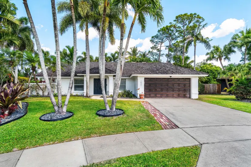 Picture of 1021 Corallita Court, Wellington FL 33414