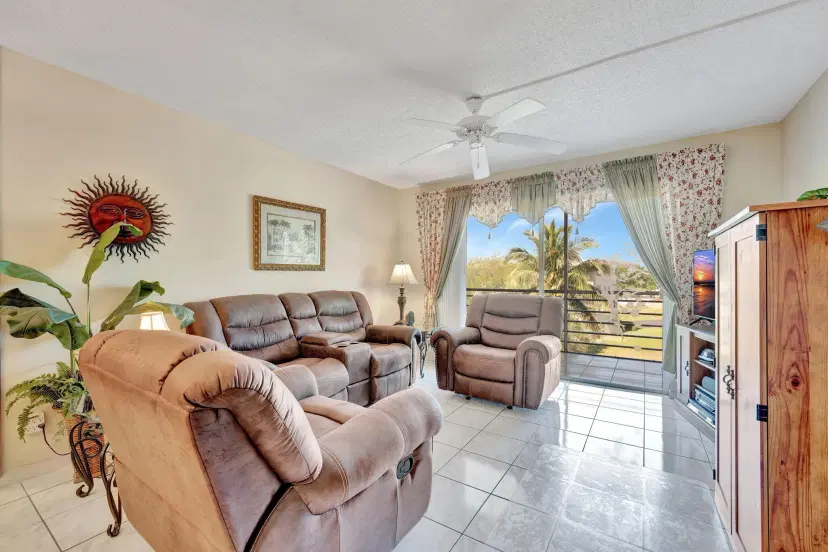 Picture of 2951 NW 46Th Avenue 403, Lauderdale Lakes FL 33313