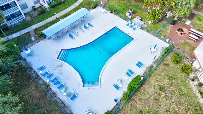 Picture of 2650 NW 49Th Avenue 422, Lauderdale Lakes FL 33313