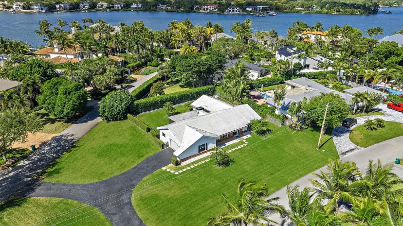 Picture of 121 River Drive, Tequesta FL 33469