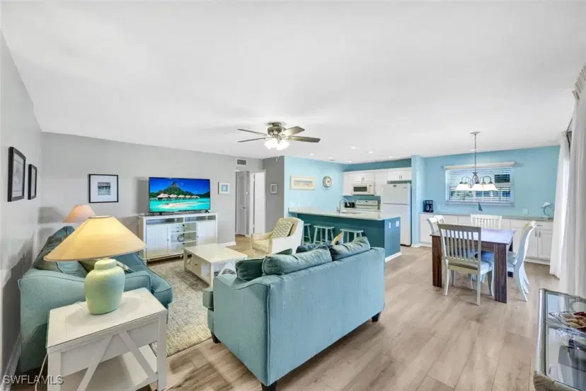 Picture of 827 E Gulf Dr K8, Sanibel FL 33957