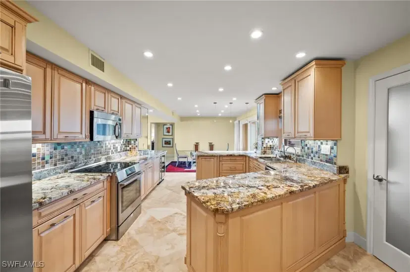 Picture of 2901 Gulf Shore Blvd N 403-S, Naples FL 34103