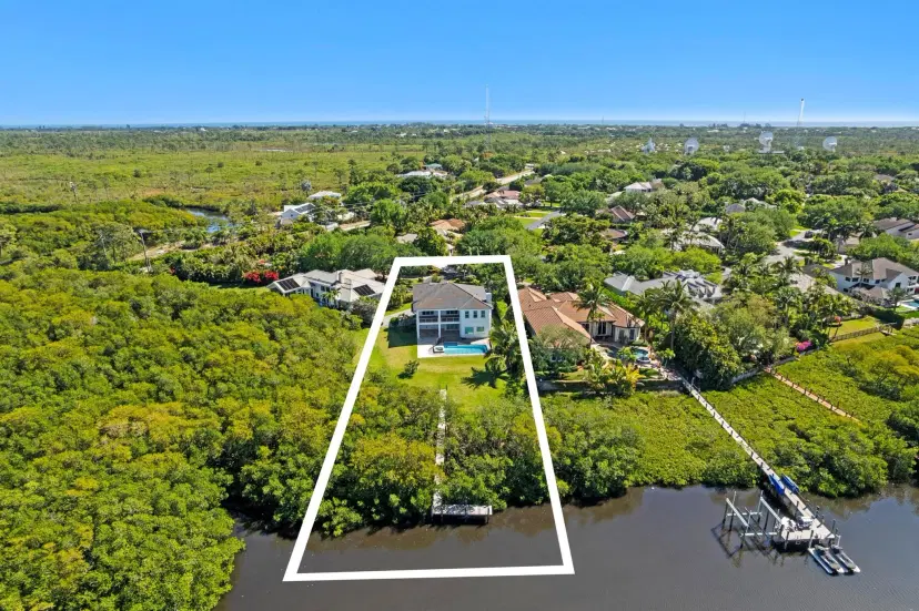 Picture of 10420 SE Ridgeview Circle, Jupiter FL 33469