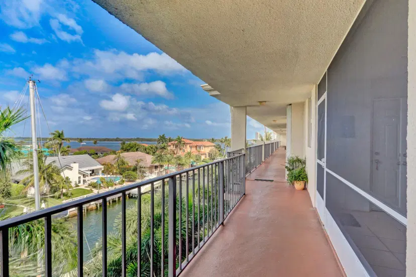 Picture of 109 Paradise Harbour Boulevard 508, North Palm Beach FL 33408