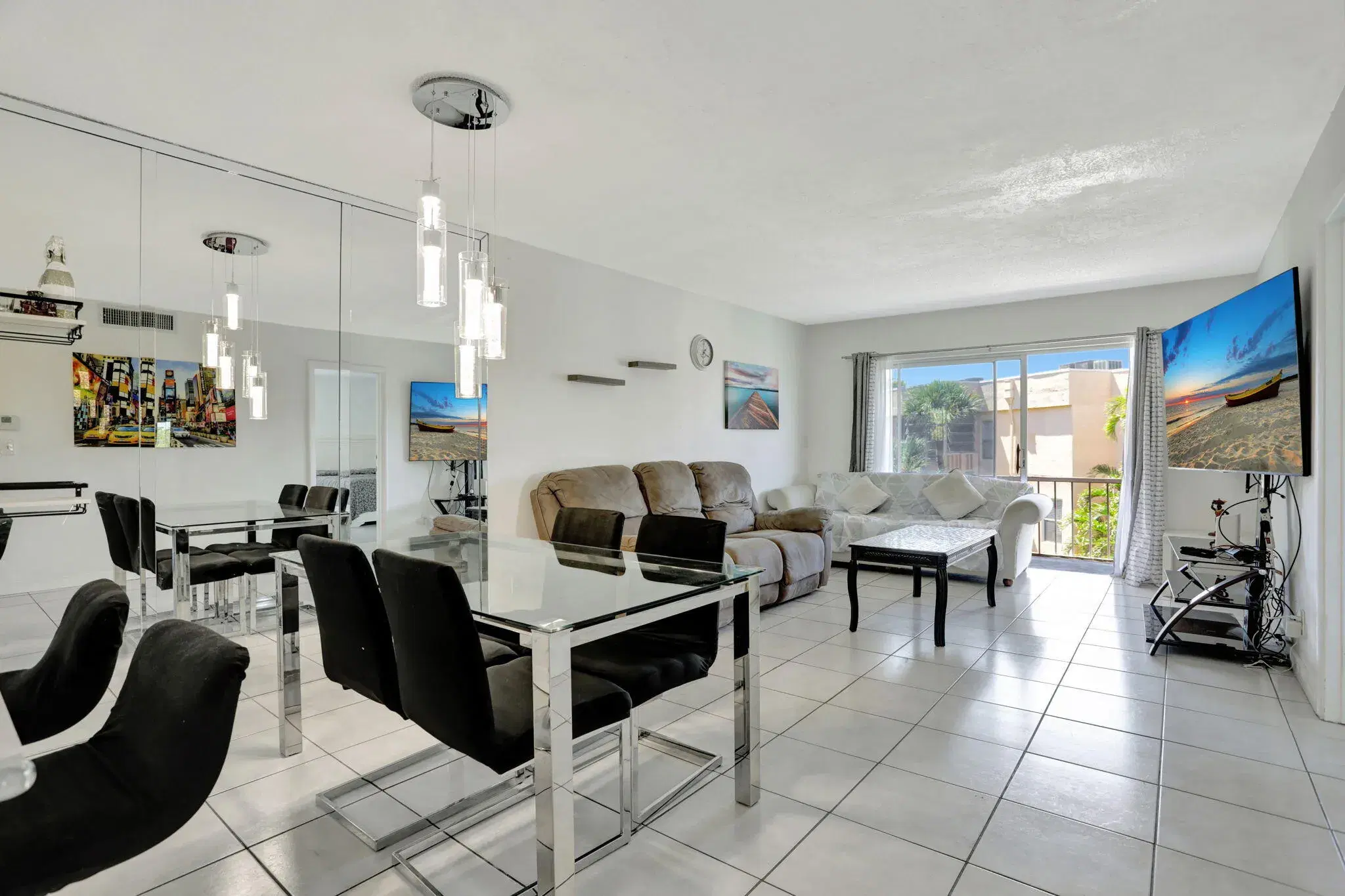 Picture of 8380 Lagos De Campo Boulevard 310, Tamarac, FL 33321