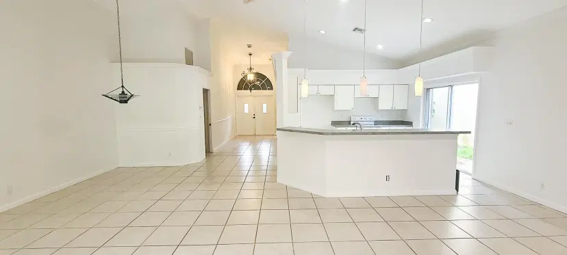 Picture of 4825 Gateway Gardens Drive, Boynton Beach FL 33436