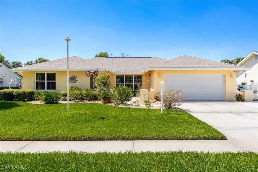 Picture of 4215 Prestwick Ct, North Fort Myers FL 33903