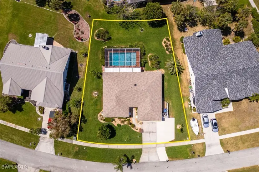 Picture of 4215 Prestwick Ct, North Fort Myers FL 33903
