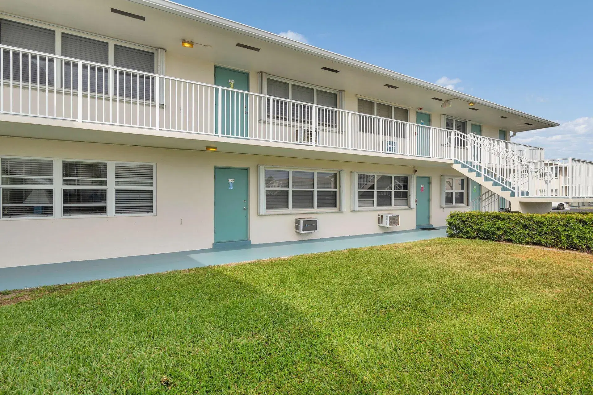 Picture of 620 W Horizons 110, Boynton Beach, FL 33435