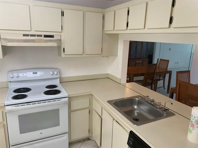 Picture of 2941 N Nob Hill Rd 212, Sunrise FL 33322