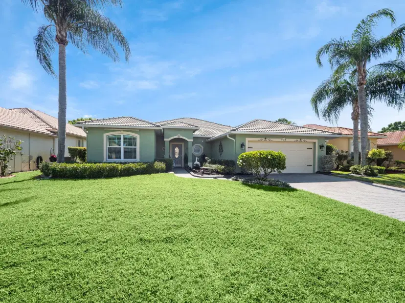 Picture of 529 NW Waverly Circle, Port St Lucie FL 34983