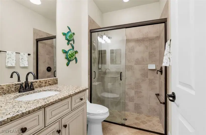 Picture of 2930 Aviamar Cir, Naples FL 34114