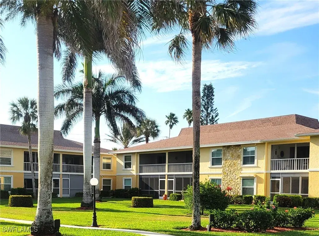 Picture of 401 Charlemagne Blvd C112, Naples, FL 34112