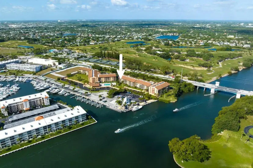Picture of 1036 Us Highway 1 315, North Palm Beach FL 33408