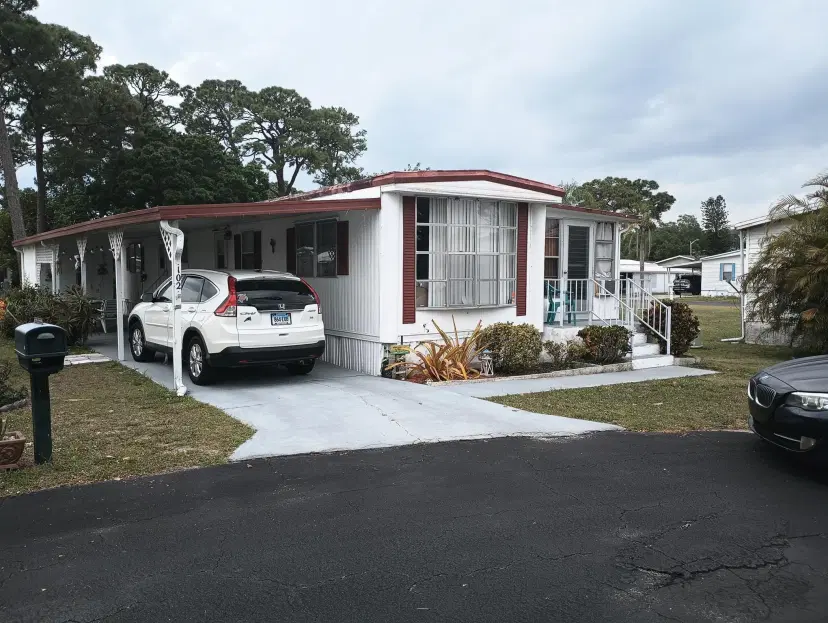 Picture of 102 Oneida Circle, Fort Pierce FL 34946